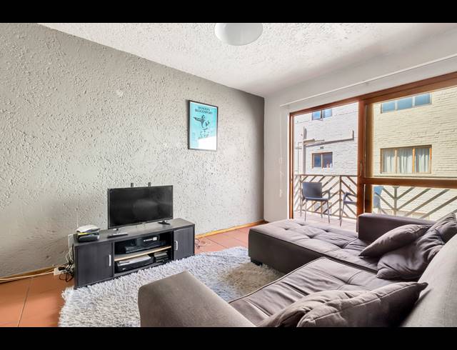 2 BEDROOM TOWNHOUSE FOR SALE IN WESTDENE